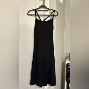 Pact sundress with pockets and shelf bra, size large